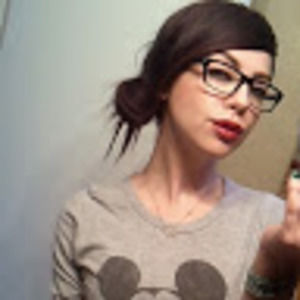 Meet your Posher, Jenn